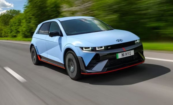 Hyundai - 4 - Mag Motors Hyundai - 3 - Mag Motors