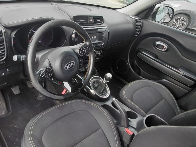 Kia Soul Soul II 2014 1.6 crdi 16v Your 128cv - 9 - Mag Motors Kia Soul Soul II 2014 1.6 crdi 16v Your 128cv