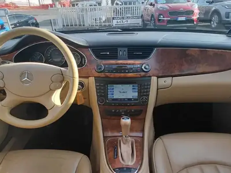 Mercedes-Benz CLS 320 CLS Berlina – C219 cdi V6