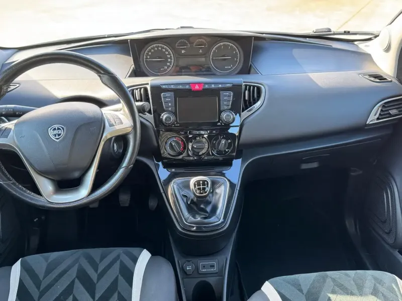 Lancia Ypsilon Ypsilon 1.3 mjt Gold s