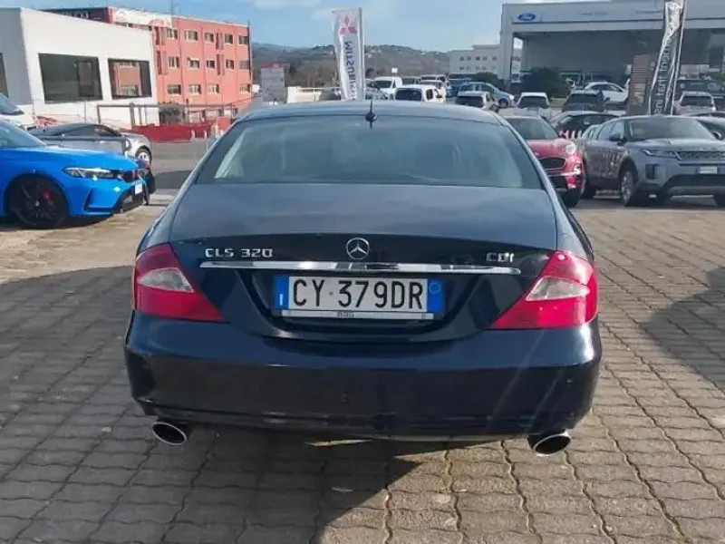 Mercedes-Benz CLS 320 CLS Berlina – C219 cdi V6