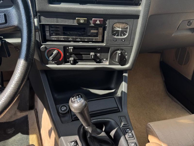 BMW 320 320i Cabrio L - 10 - Mag Motors BMW 320 320i Cabrio L