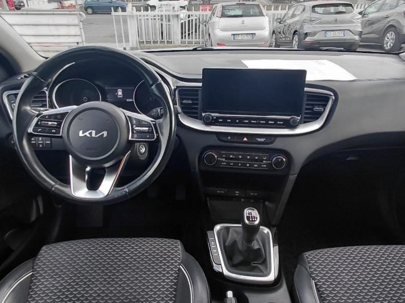 XCeed 2019 1.0 t-gdi Business 120cv