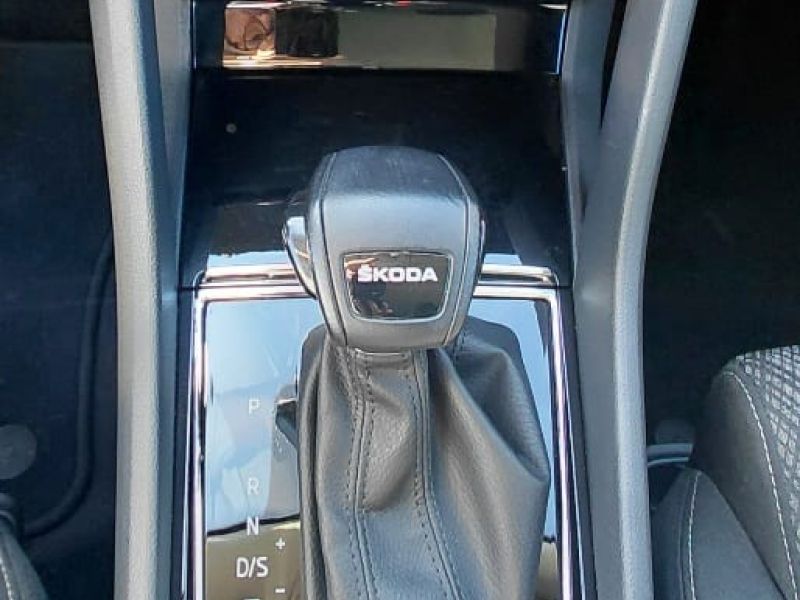 Skoda Karoq 2022 2.0 tdi evo Style 115cv dsg - 9 - Mag Motors Skoda Karoq 2022 2.0 tdi evo Style 115cv dsg
