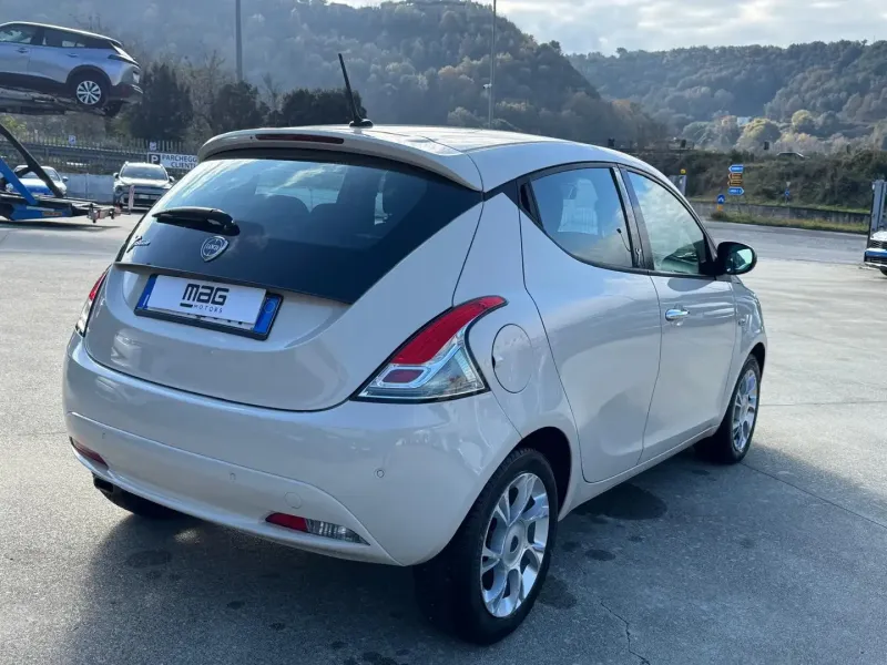 Lancia Ypsilon Ypsilon 1.3 mjt Gold s