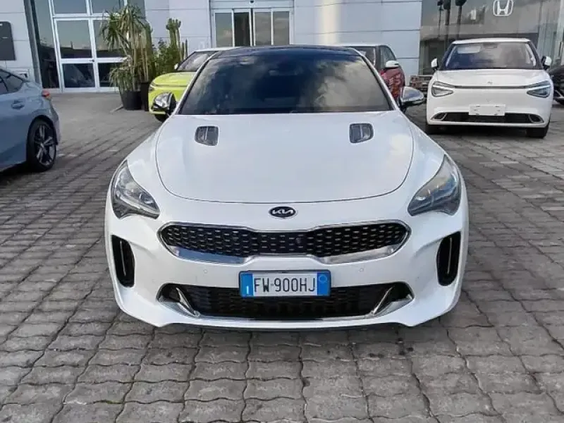 Kia Stinger Stinger 3.3 t-gdi GT awd 366cv auto my18